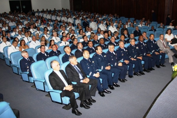 Cerimônia de diplomação na ECEMAR  SO Tostes/ECEMAR