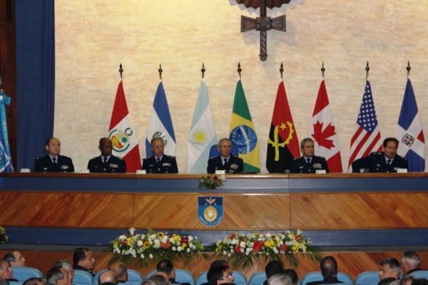 Mesa de Honra da diplomação CPEA e CCEM  SO Tostes/ECEMAR