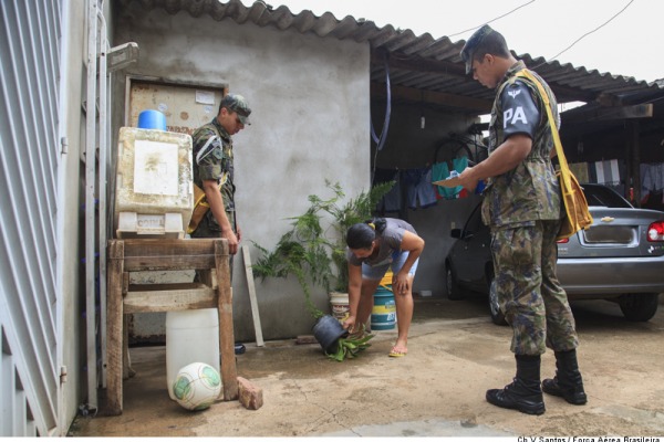 Cerca de 55 mil militares Forças Armadas fazem visitas domiciliares à procura de possíveis focos