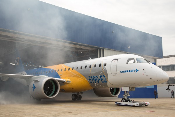 Novo jato apresentado pela Embraer economiza 16% de combustível e 20% nos custos de manutenção