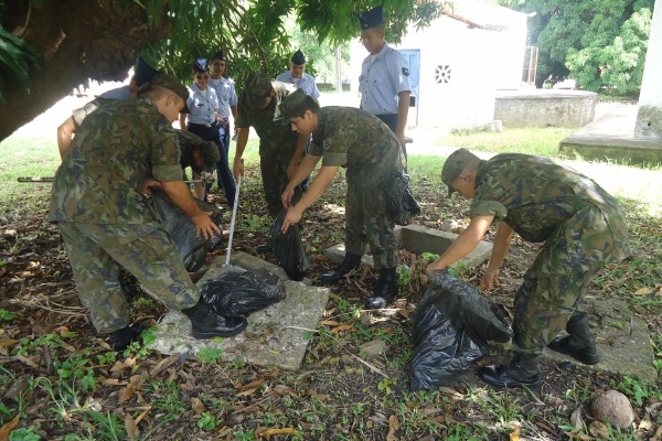 Escolas públicas e particulares estão recendo a visita dos militares para palestras de conscientização