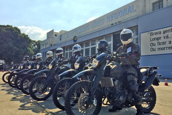 Batalhão de Infantaria da FAB realiza capacitação de motociclistas