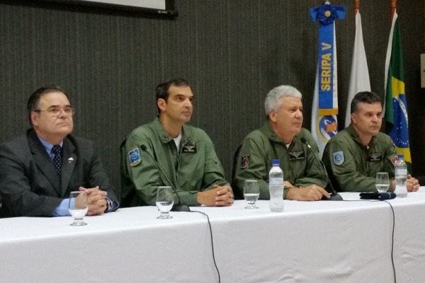 Discussões reuniram escolas de aviação e aeroclubes de diversas regiões brasileiras