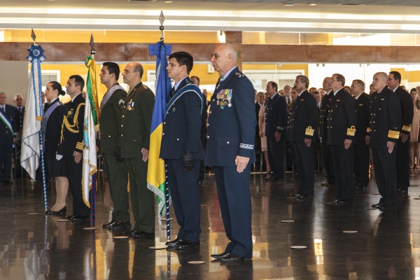 A comenda Ordem do Mérito da Defesa premia aqueles que prestaram relevantes serviços às Forças Armadas A comenda Ordem do Mérito da Defesa premia aqueles que prestaram relevantes serviços às Forças Armadas