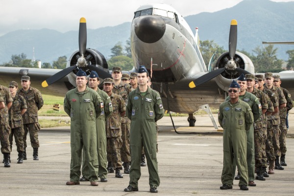 Na ocasião, o Comandante da Aeronáutica anunciou assinatura do contrato para locação de um Boeing 767 