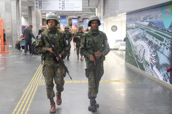 O treinamento foi realizado em conjunto com a Marinha do Brasil e Exército Brasileiro