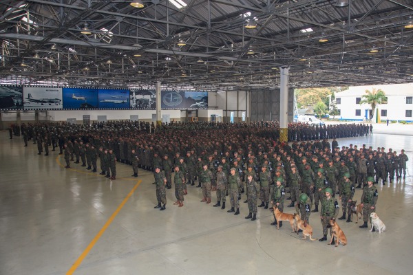 Tropa da FAB cumpre missão de Garantia da Lei e da Ordem 