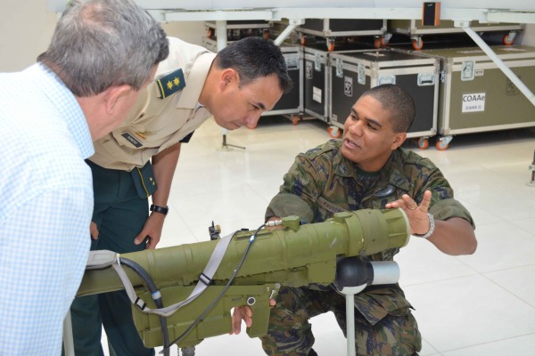 Além da Base Aérea de Anápolis, grupo com cerca de 30 militares conheceu CINDACTA I e organizações da Marinha e do Exército