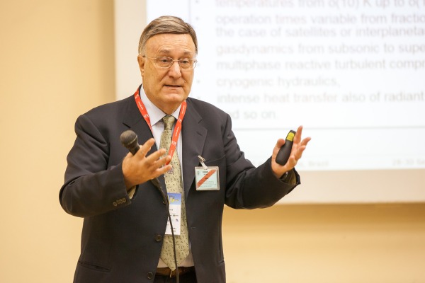 Professor Luigi de Luca, do Instituto Politécnino de Milão