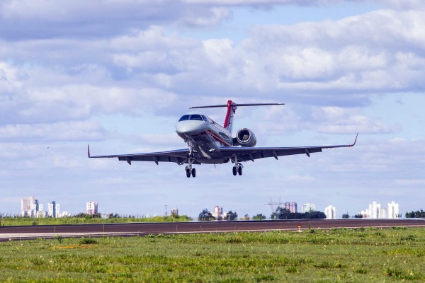 Primeira missão aconteceu no aeroporto de Maringá (PR)