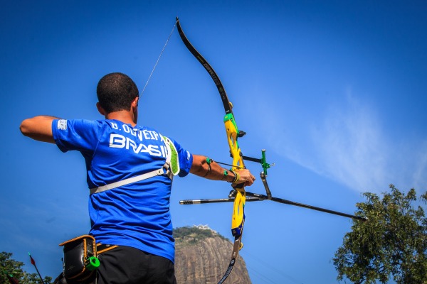 FAB apoia esportes menos conhecidos, como o tiro com arco