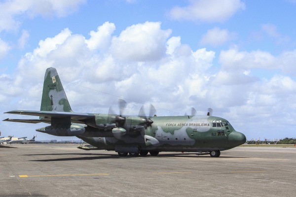 Dois C-130 Hércules foram disponibilizados para transportar as vítimas e outras duas aeronaves em apoio aos familiares