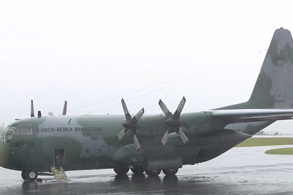 Dois C-130 Hércules chegaram na manhã deste sábado em Chapecó