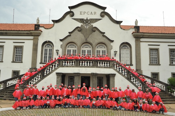 Este ano, 45 crianças concluíram a participação no programa desenvolvido em Barbacena (MG)