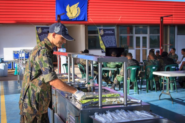 Intendência operacional apoia militares em Vitória