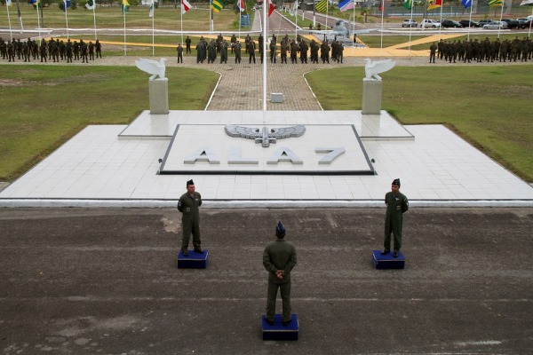 Solenidade contou com a presença de diversas autoridades civis e militares