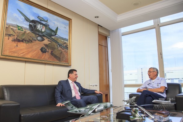 Aeroporto de Cargas e concentração de aeronaves militares são os principais destaques da cidade goiana