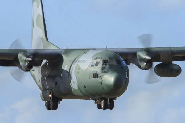 Aeronave C-130 também é utilizada em missões de busca e salvamento