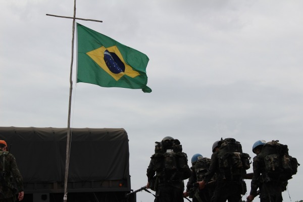 Os militares tiveram instruções sobre tiro militar, montagem de rede de selva, ofidismo, entre outras