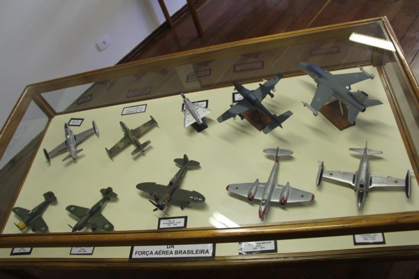 Miniaturas de aeronaves da FAB