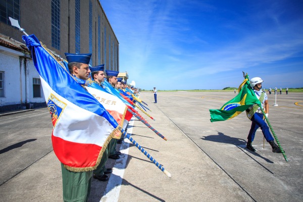 Cerimônias militares, palestras e apresentações fizeram parte das comemorações