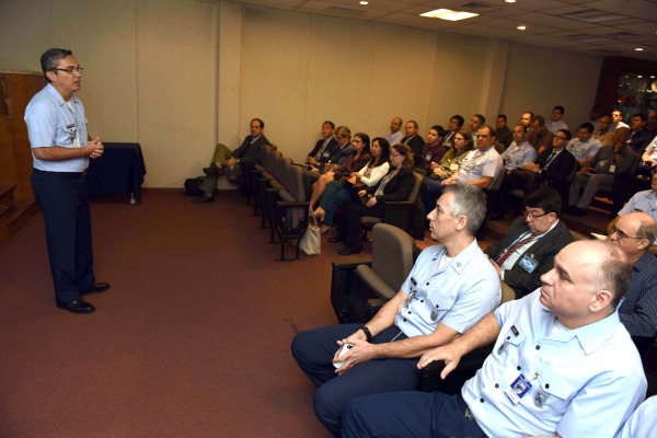 O evento reuniu profissionais liberais, universidades, indústria e empresas governamentais