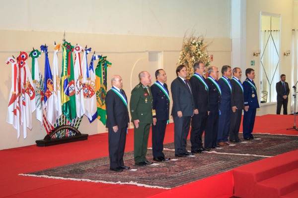 Medalha Ordem do Mérito da Defesa foi entregue também a cinco instituições