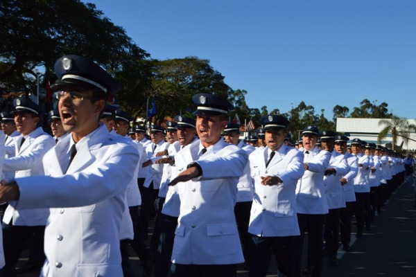 Além da formação inicial de soldados e sargentos, oficiais também concluíram curso de aperfeiçoamento