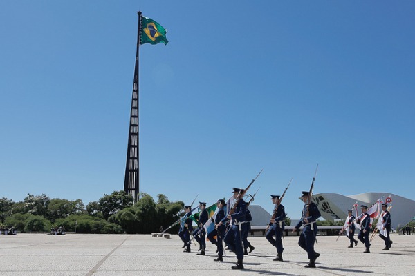 Cerimônia é aberta ao público