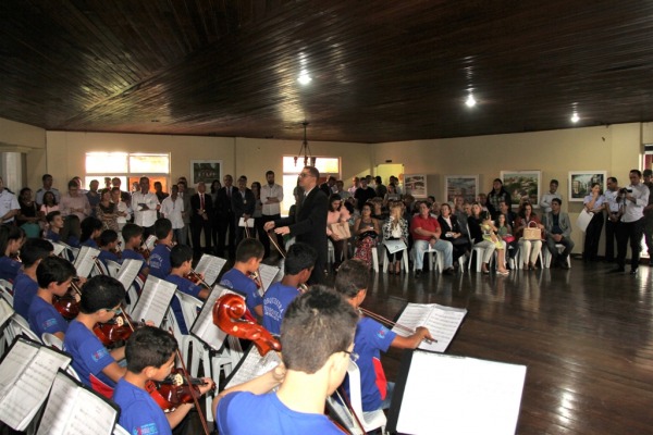 Apresentação da Orquestra Sinfônica da Cidade de Feira Nova