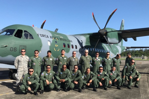 A FAB conta com a participação de 17 militares