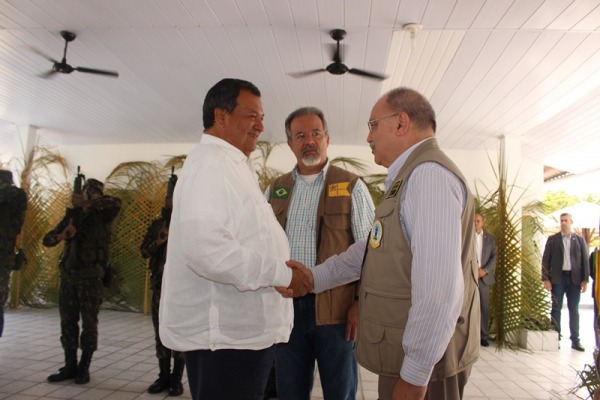 Ministros da Defesa do Brasil e do Peru participaram de reunião em Tabatinga