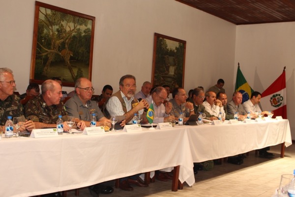 Organizações civis e militares do Brasil participaram da reunião