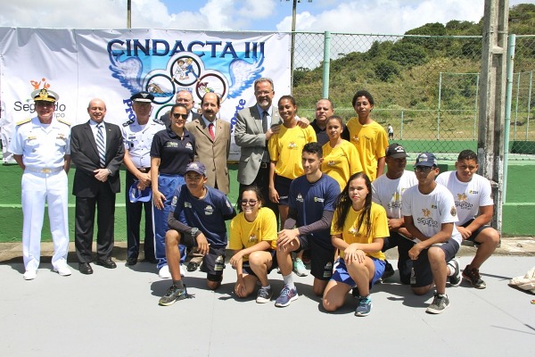 Equipe do PROFESP com autoridades