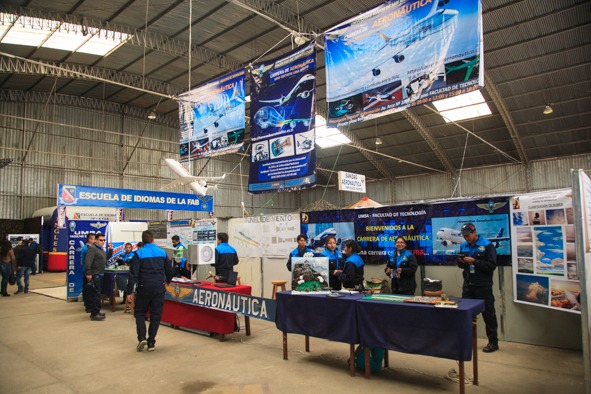 Feira na Bolívia atraiu cerca de 40 mil pessoas