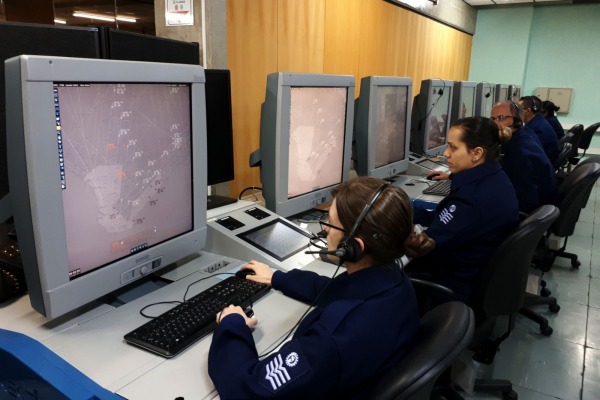 Controladores também estão realizando exercícios de simulação conjunta para o treinamento do Sistema de Gestão de Chegadas