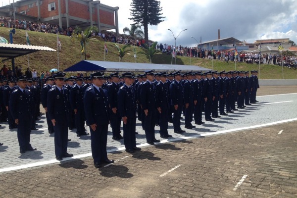 Solenidade marcou a conclusão de curso da turma Lancevaque, que ingressou na escola em 2015