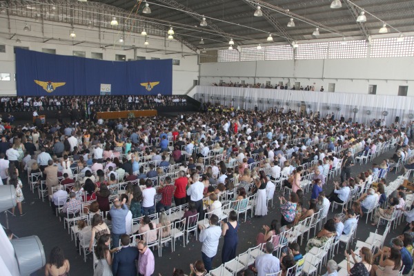 Familiares e amigos prestigiam a formatura