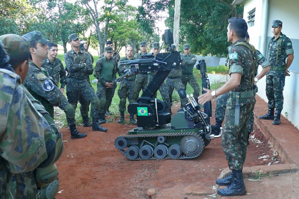 Militares passaram por atividades teóricas e práticas