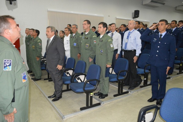 Curso tem duração de um ano e vai preparar 98 Aspirantes a Oficial para atuarem em missões operacionais da Força Aérea Brasileira