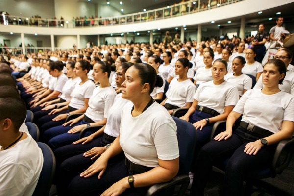 Mais de 400 novos alunos iniciam seus estudos na EEAR