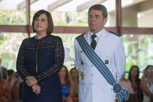 Oficial-General e sua esposa em cerimônia em Brasília (DF)