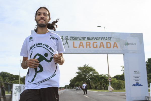 Atleta paralímpico também participou do evento