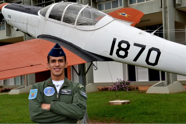 Conheça a história do Cadete da AFA que, mesmo diante das dificuldades, não desistiu do sonho de se tornar aviador