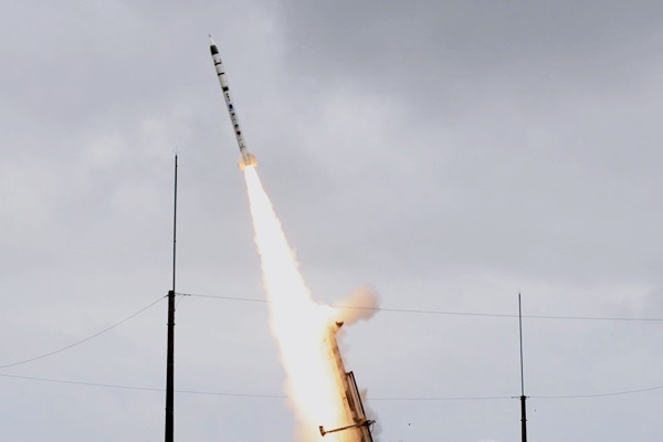 Foguete atingiu 51 km de altitude máxima em 1 minuto e 44 segundos