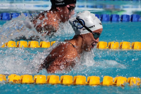 Sargento Jhennifer na eliminatória dos 50m nado peito