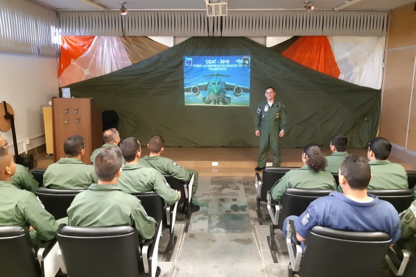 O Grupo é responsável pela implantação da aeronave KC-390