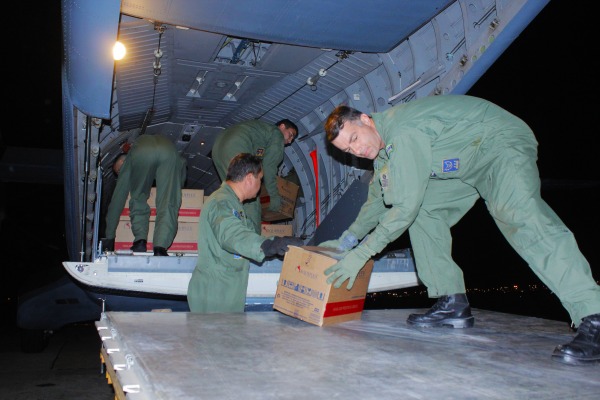 Foram 397 kg de medicamentos trazidos do Rio Grande do Sul e de Goiás