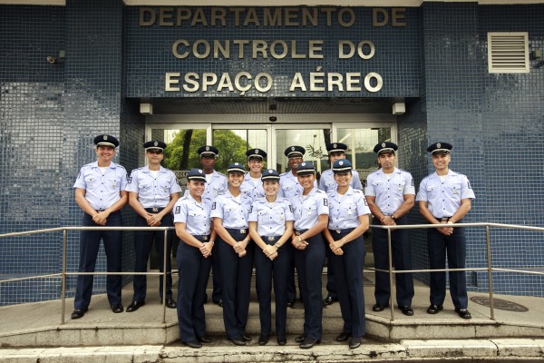 Futuros sargentos de Informações Aeronáuticas e Meteorologia Aeronáutica participaram do estágio