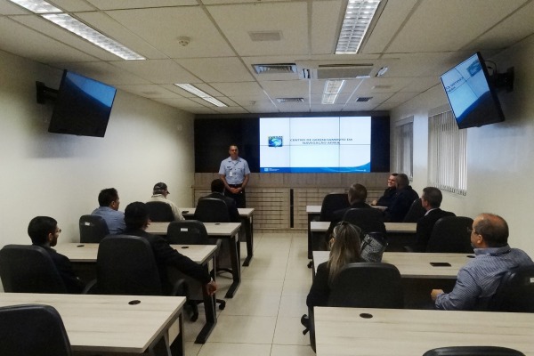 Chefe do CGNA ministra palestra sobre o Centro